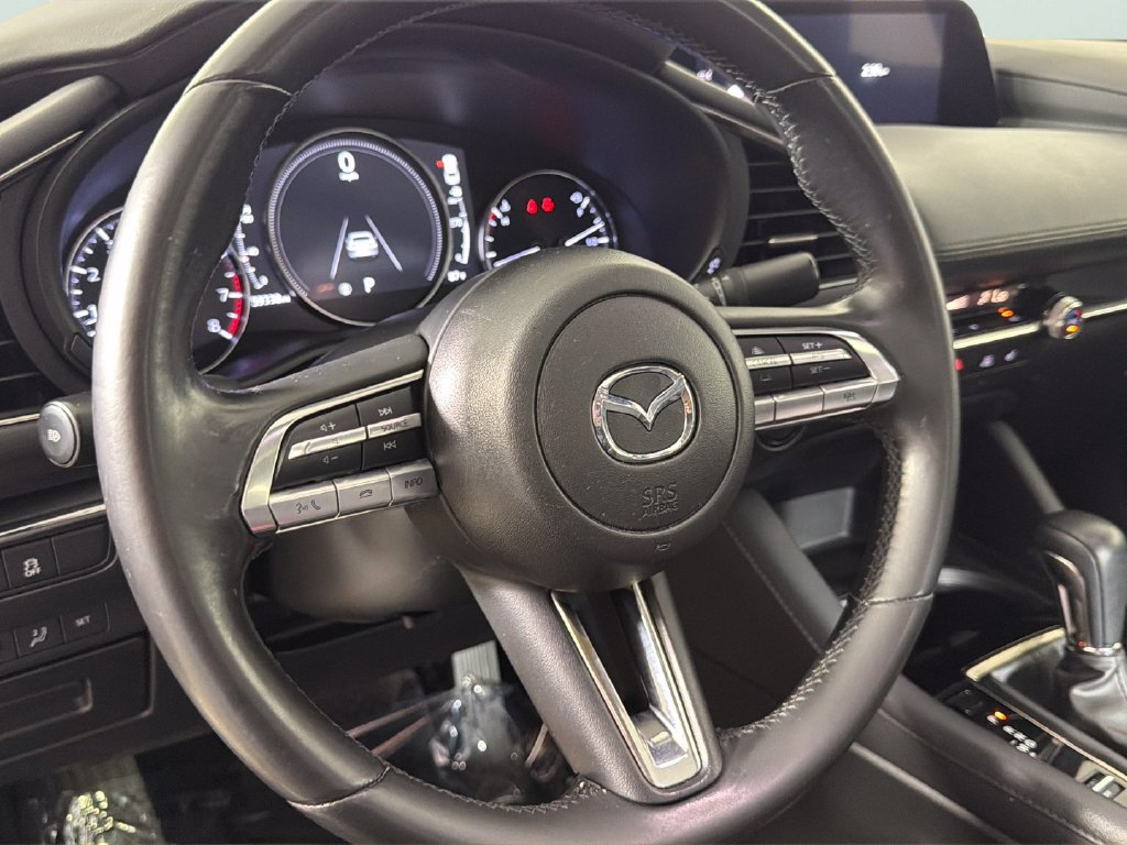 Used 2023 MAZDA MAZDA3 s FWD image 21