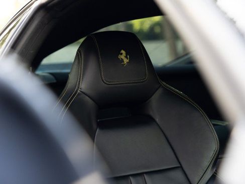 Used 2015 Ferrari F12 Berlinetta RWD image 57