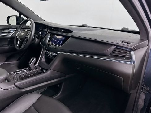 Used 2021 Cadillac XT5 Premium Luxury w/ LPO, Floor Liner Package FWD image 29