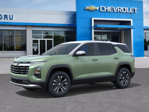 New 2026 Chevrolet Equinox LT w/ Convenience Package II image 2