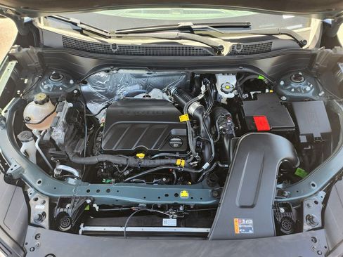 Used 2025 Chevrolet Trax LT w/ Driver Confidence Package FWD image 10