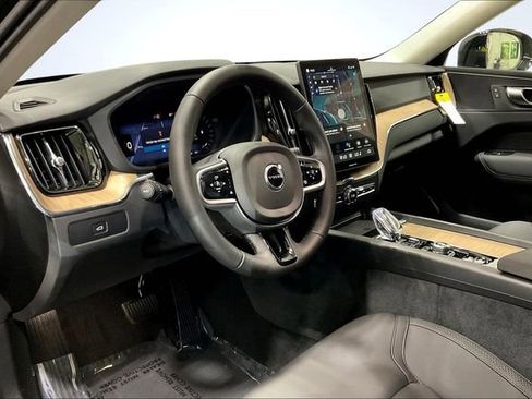 New 2026 Volvo XC60 B5 Plus w/ Climate Package AWD/4WD image 8