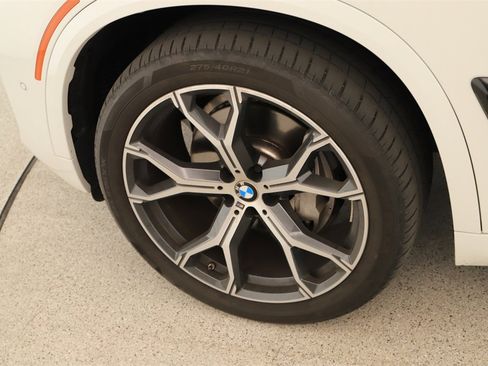Used 2024 BMW X5 sDrive40i w/ M Sport Package image 32