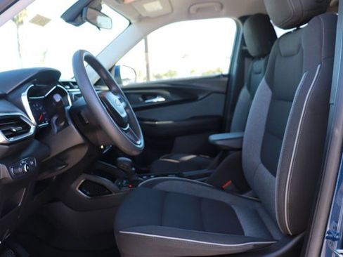 Used 2023 Chevrolet TrailBlazer LT image 10