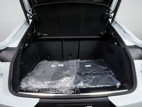 New 2026 Porsche Cayenne Coupe image 34