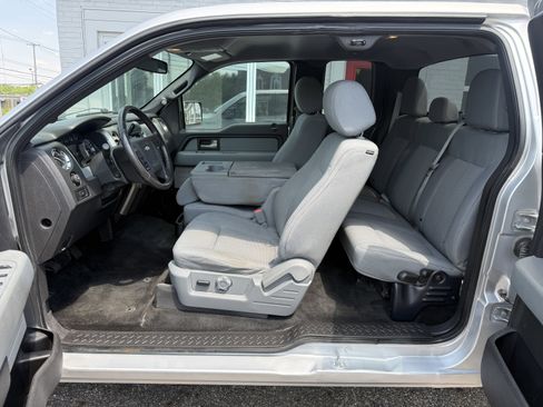 Used 2014 Ford F150 XLT w/ XLT Chrome Package AWD/4WD image 9