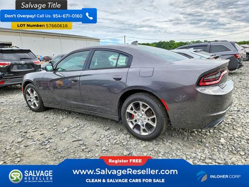 Used 2015 Dodge Charger SXT AWD/4WD image 3