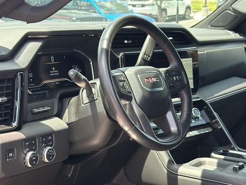 Used 2025 GMC Sierra 2500 AT4X AWD/4WD image 12