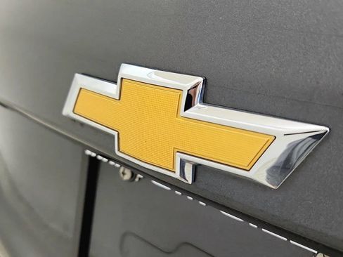 Used 2022 Chevrolet Equinox LT FWD image 33