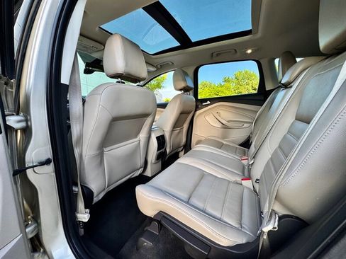 Used 2017 Ford Escape Titanium AWD/4WD image 23