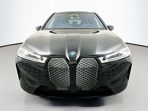 Used 2024 BMW iX xDrive50 w/ Premium Package AWD/4WD image 2