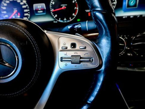 Used 2019 Mercedes-Benz S 450 4MATIC Sedan image 36