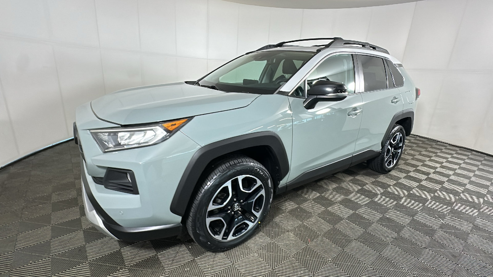 Used 2019 Toyota RAV4 Adventure w/ Advanced Technology Package AWD/4WD image 8