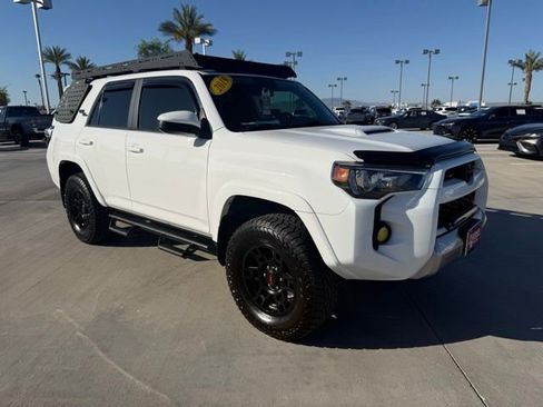 Used 2019 Toyota 4Runner TRD Off-Road AWD/4WD image 4