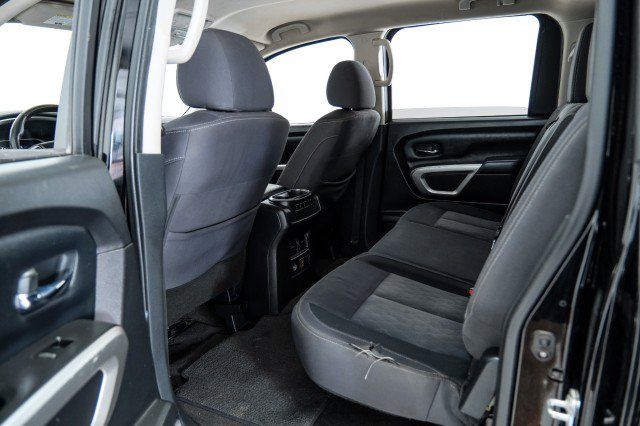 Used 2021 Nissan Titan SV w/ SV Convenience Package AWD/4WD image 35