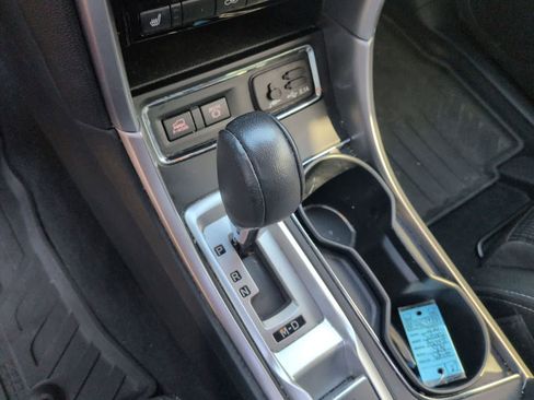 Used 2021 Subaru Ascent Premium w/ Convenience Package image 21