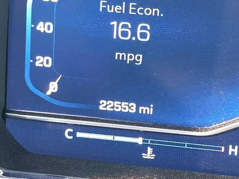 Used 2024 Chevrolet Silverado 1500 LT image 17