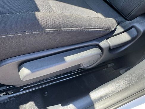 Used 2026 Hyundai Kona SE image 21