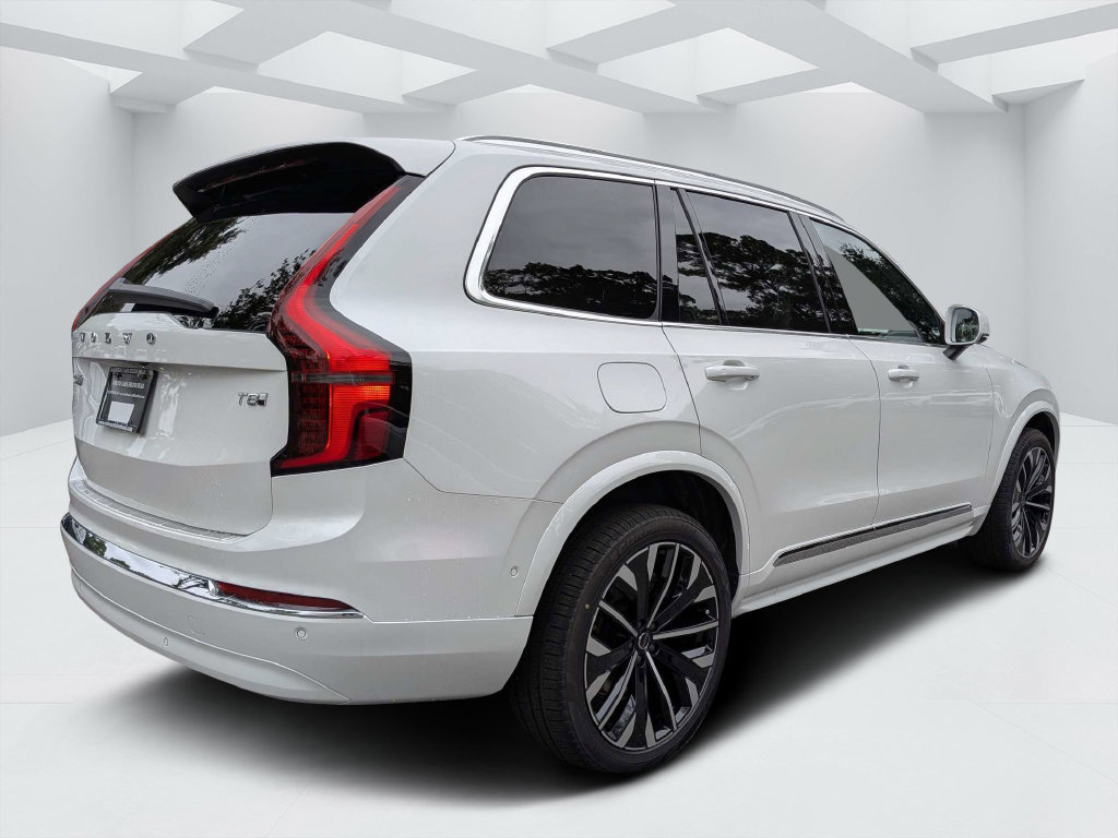 New 2027 Volvo XC90 T8 Plus AWD/4WD image 3