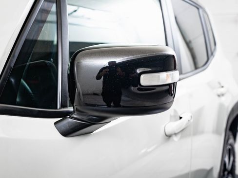 Used 2022 Jeep Renegade Trailhawk image 14