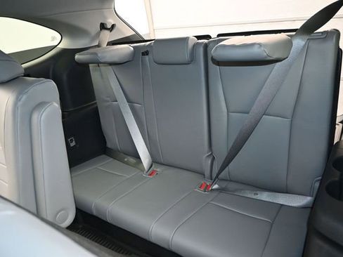 Used 2026 Toyota Highlander XLE image 14