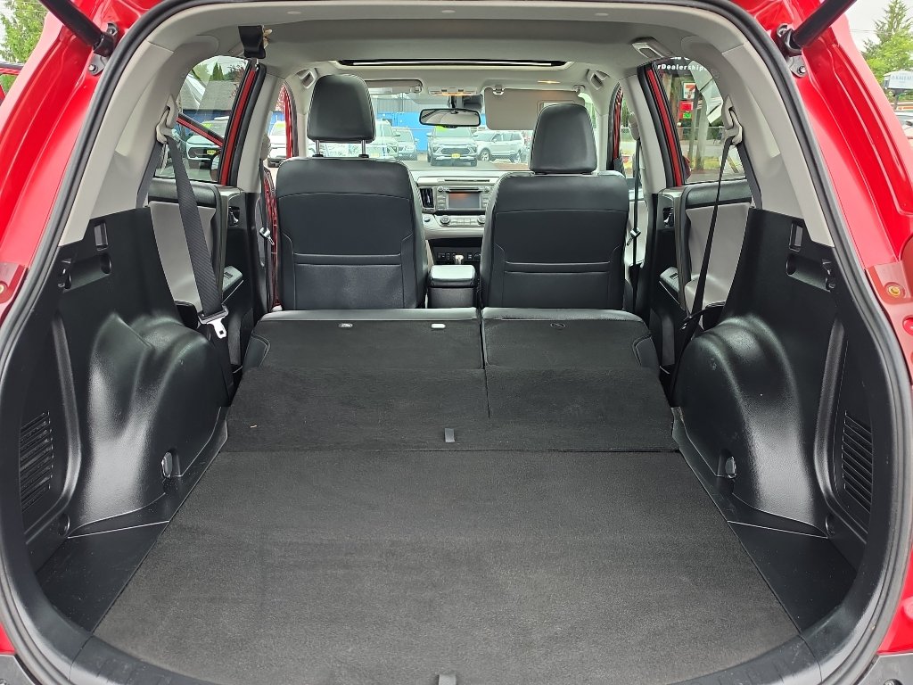Used 2014 Toyota RAV4 Limited w/ Technology Package FWD image 13