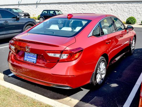 Used 2022 Honda Accord LX image 16