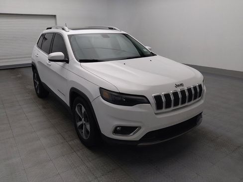 Used 2019 Jeep Cherokee Limited FWD image 13