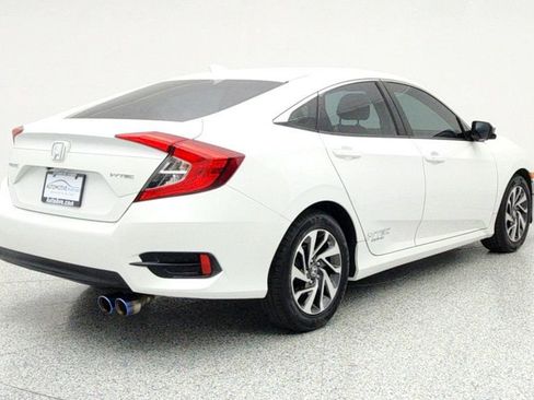 Used 2017 Honda Civic EX image 5