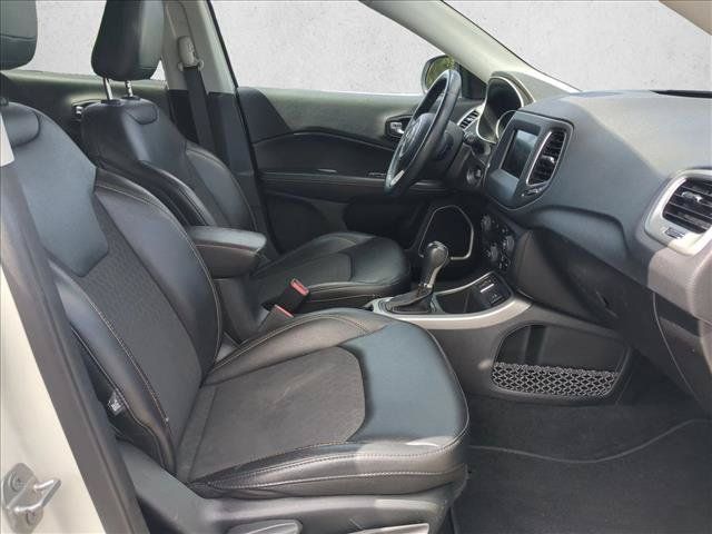 Used 2020 Jeep Compass Latitude FWD image 15