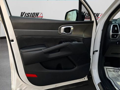 Certified 2022 Kia Sorento SX image 25