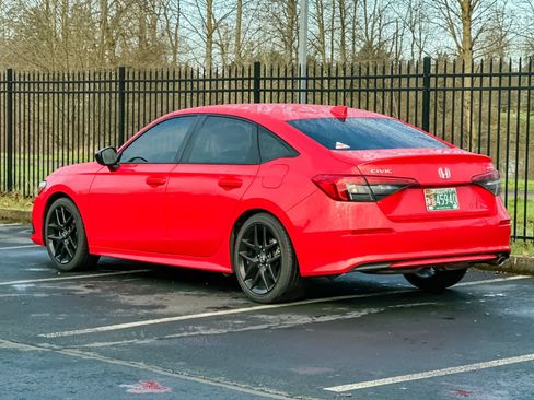 Used 2023 Honda Civic Sport image 29