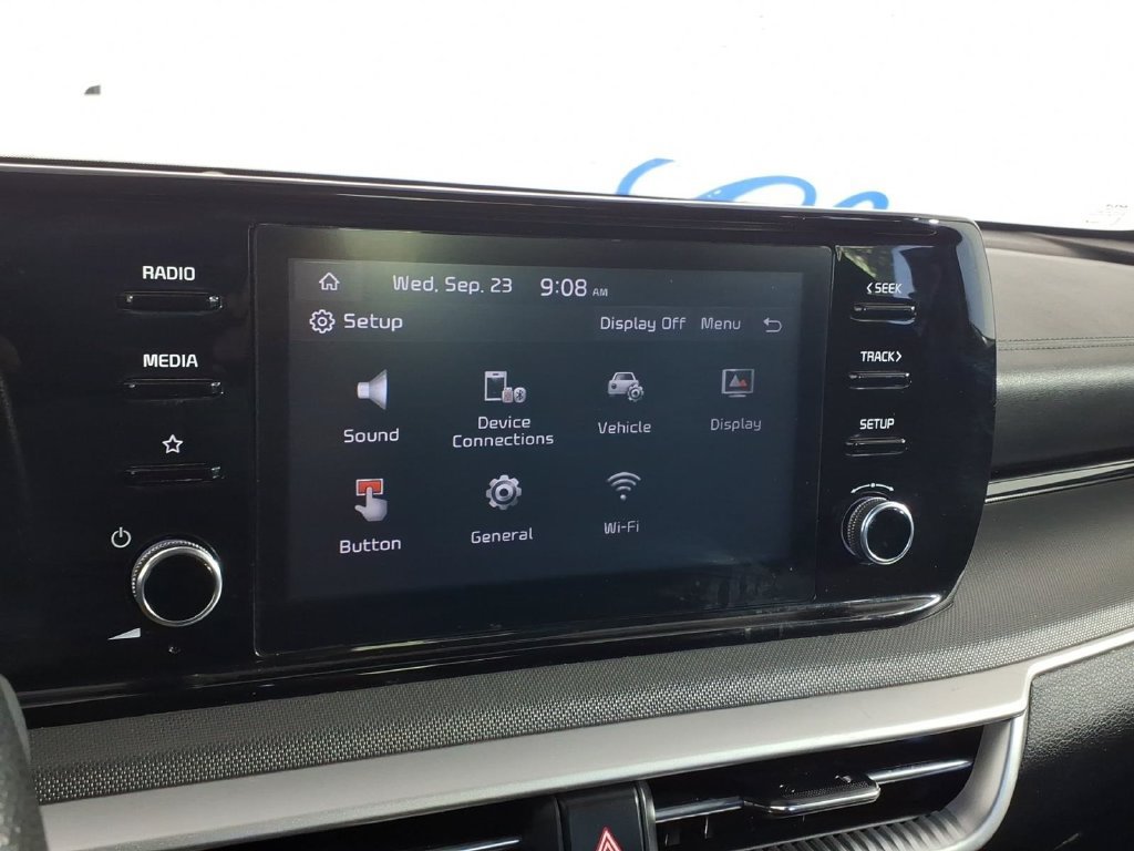 Used 2022 Kia K5 LXS FWD image 25