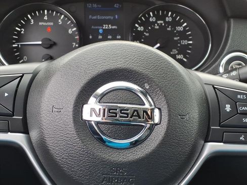 Used 2020 Nissan Rogue SL w/ Premium Package image 15