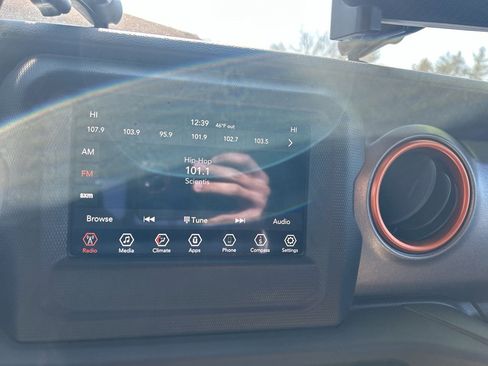 Used 2020 Jeep Gladiator Mojave image 25