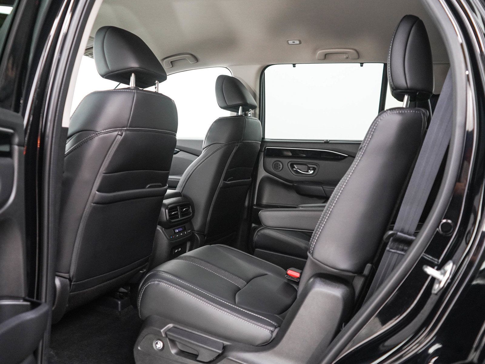 Used 2023 Honda Pilot EX-L image 18