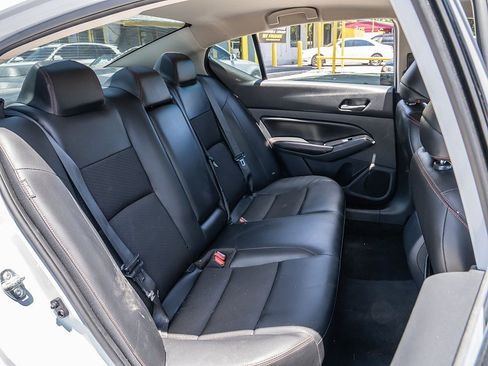 Used 2023 Nissan Altima 2.5 SR FWD image 21