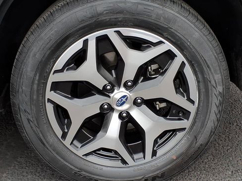 Used 2022 Subaru Forester Premium w/ Popular Package #2 image 12