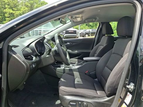 Used 2024 Chevrolet Malibu LT FWD image 13