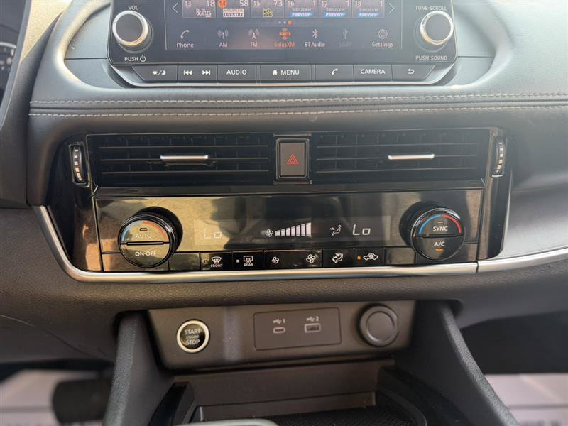 Used 2022 Nissan Rogue SV FWD image 32