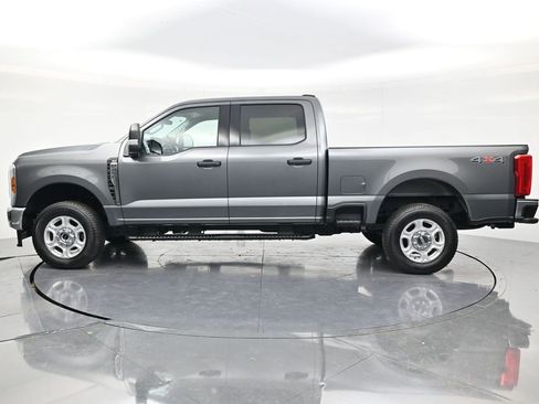 Used 2025 Ford F250 XLT AWD/4WD image 8