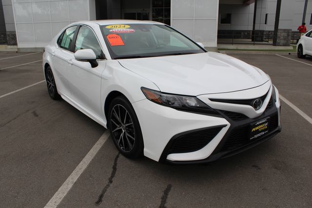 Certified 2024 Toyota Camry SE FWD image 2