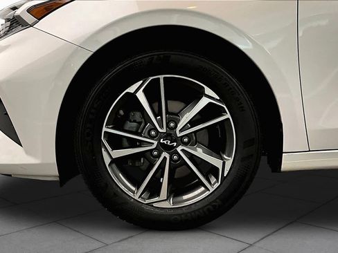 Used 2022 Kia Forte LXS FWD image 10