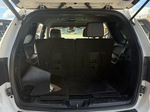 Used 2018 Dodge Durango R/T w/ Blacktop Package AWD/4WD image 24
