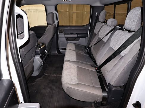 Certified 2021 Ford F150 XLT w/ Equipment Group 302A High image 16