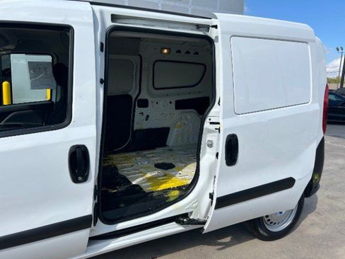 Used 2021 RAM ProMaster City Tradesman image 14