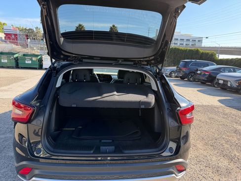 Used 2025 Chevrolet Trax LT image 29