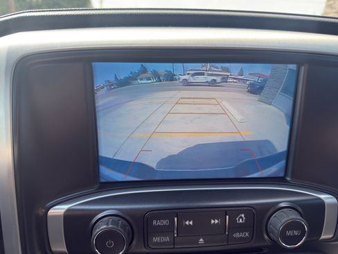 Used 2018 GMC Sierra 1500 SLT AWD/4WD image 19