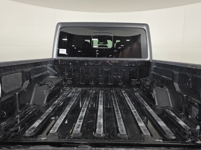 Used 2026 Jeep Gladiator Rubicon w/ Steel Power Dome Hood Package AWD/4WD image 11