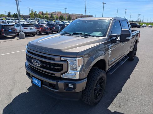 Used 2022 Ford F250 Lariat w/ Lariat Ultimate Package AWD/4WD image 8